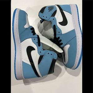 High top sneaker DUPE